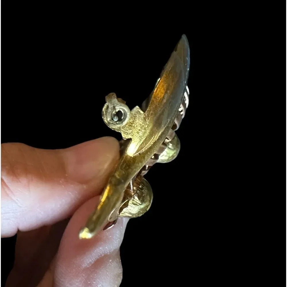 Vintage 40’s Rose and Yellow Gold Tone Double Flower Brooch Pin